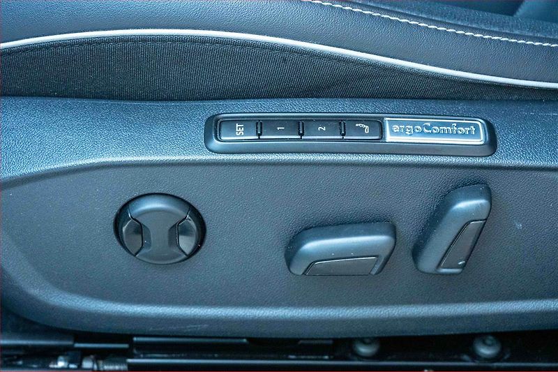 Volkswagen Arteon (2021) R-line 2.0 TDI - fotka 19 z 21