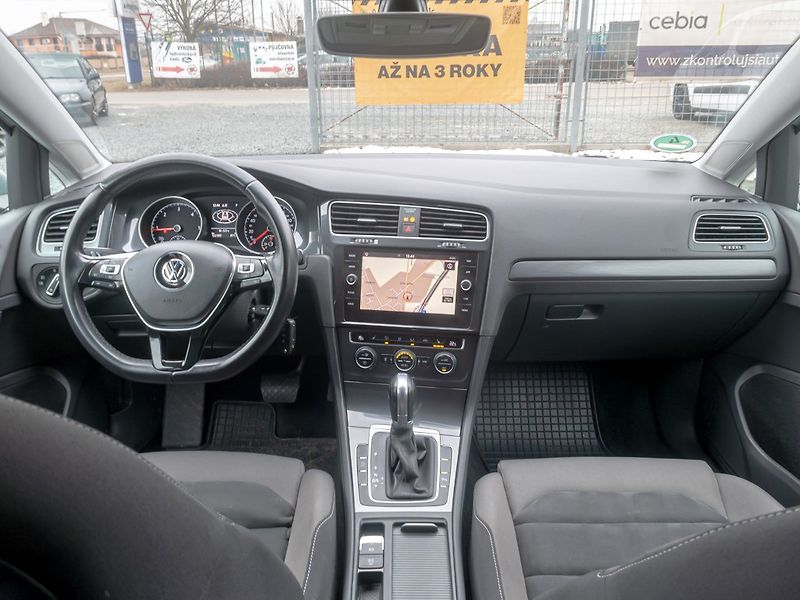 Volkswagen Golf (2019) 1.6TDI 85KW DSG – NAVI, ERGO - fotka 12 z 51
