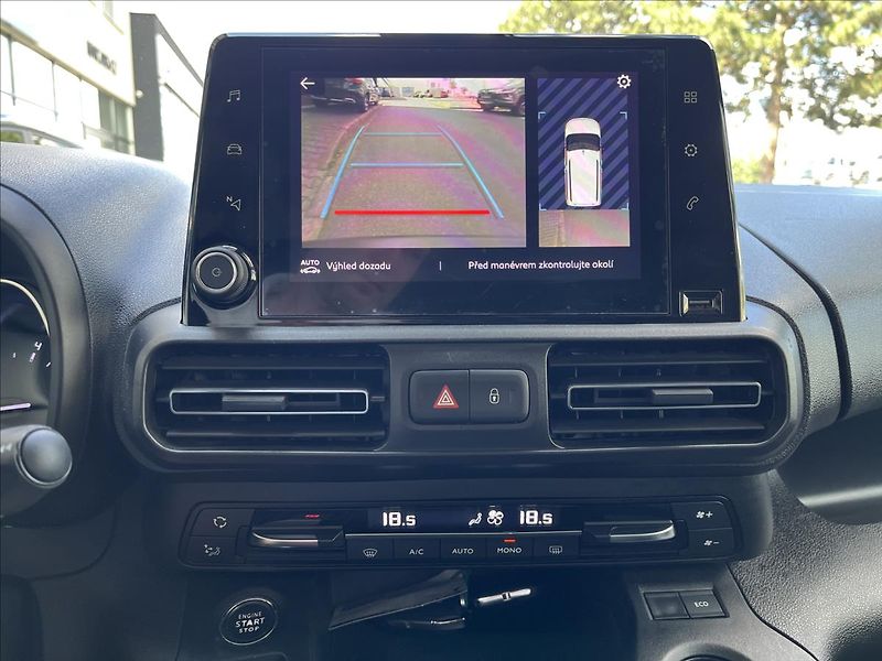 Citroën Berlingo 1,5 BlueHDi  EAT8 SHINE PROFI+ - fotka 15 z 22