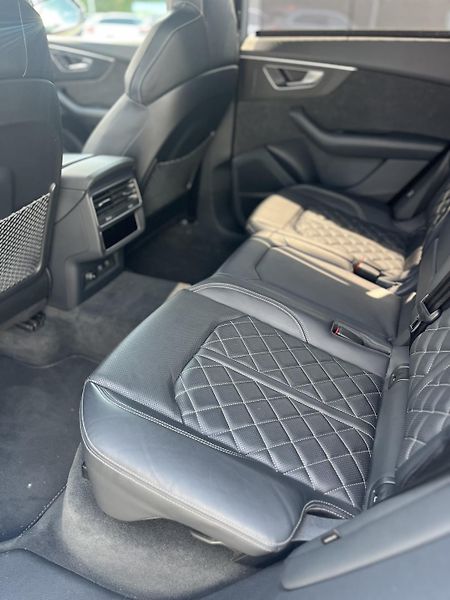 Audi SQ8 (2020) Plná výbava - fotka 15 z 22