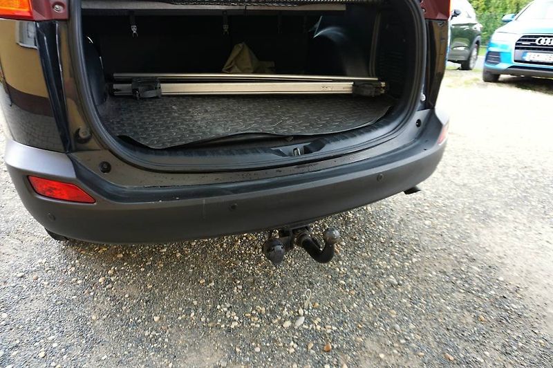 Toyota RAV4 (2015) 110 kW - fotka 17 z 46