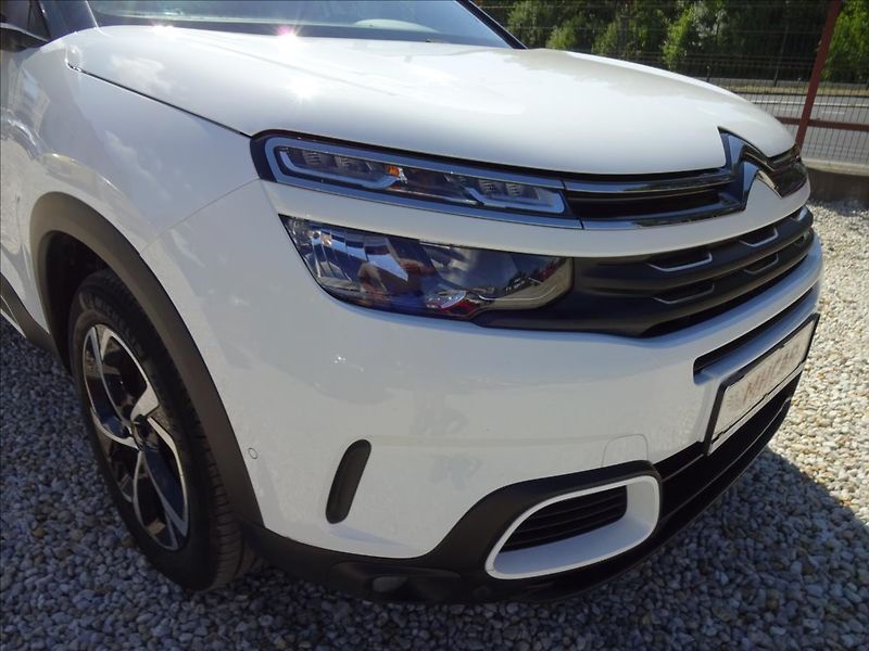 Citroën C5 Aircross 1,2 Pure Tech 96kW - fotka 10 z 50