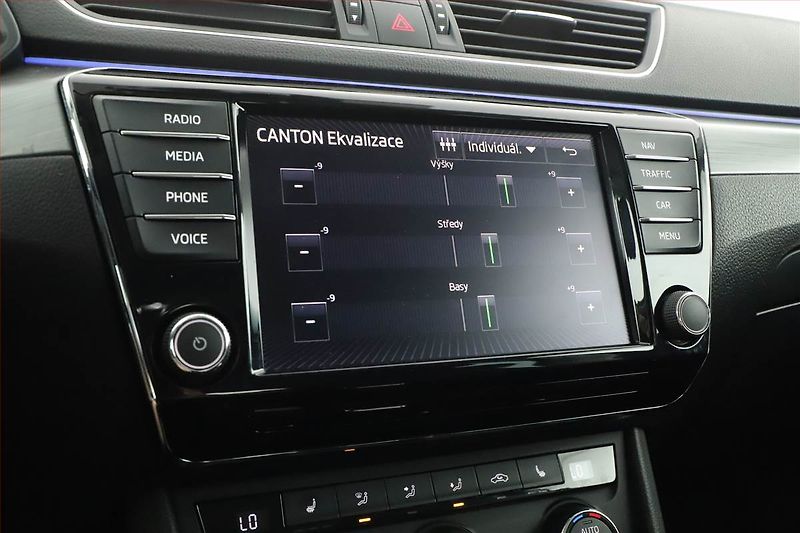 Škoda Superb (2017) 2.0 TDI, Automat, Navi - fotka 14 z 21