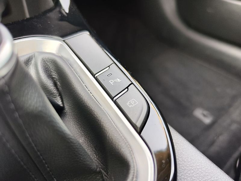 Hyundai i30 1.5 DPi/71kW Comfort - fotka 22 z 30