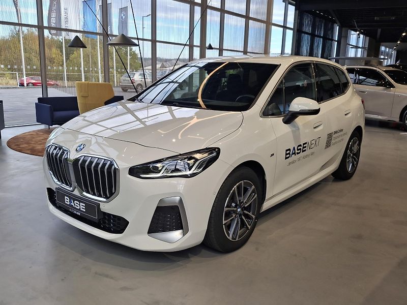 BMW Řada 2 218i Active Tourer M-Sport - fotka 3 z 26