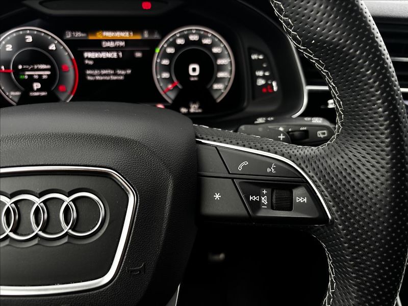 Audi Q7 3,0 TDI 210kW quattro S-line - fotka 29 z 42