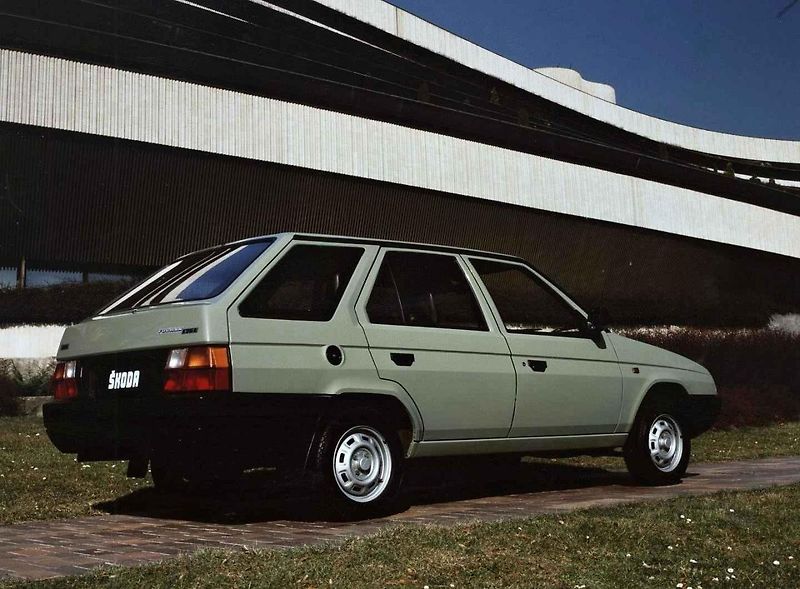 Právě nyní slaví kombi Škoda orman své třicetiny