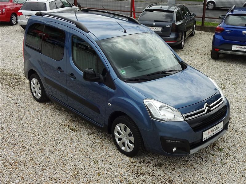 Citroën Berlingo 1,6 HDI 73kW - fotka 1 z 44