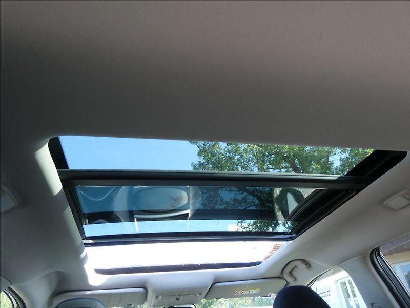 Nissan X-Trail 1,6 dCi 96kW 4x4 serviska - fotka 18 z 44