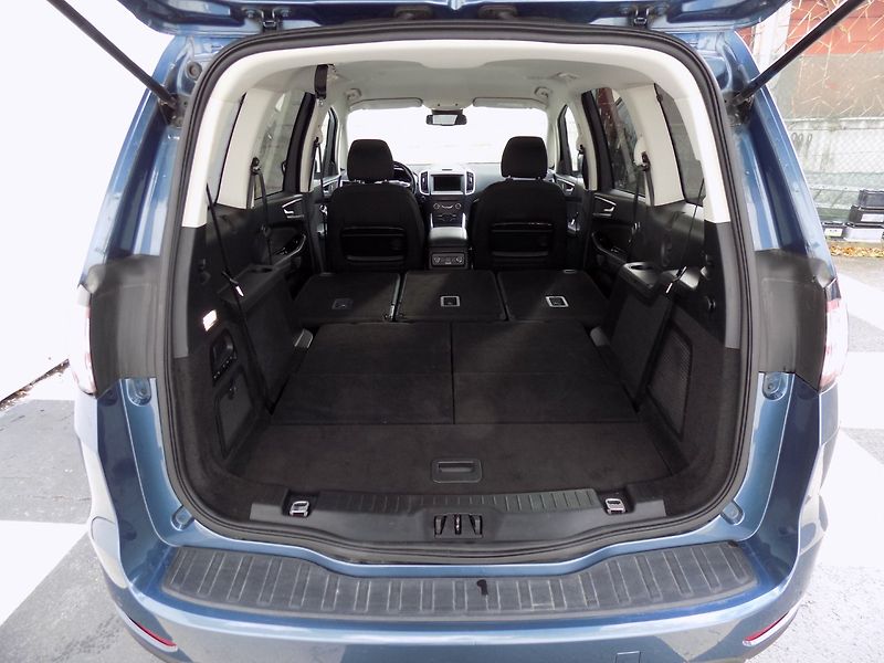 Ford Galaxy (2020) 2.0TDCi/Titanium/7.míst/AT/LED - fotka 10 z 50