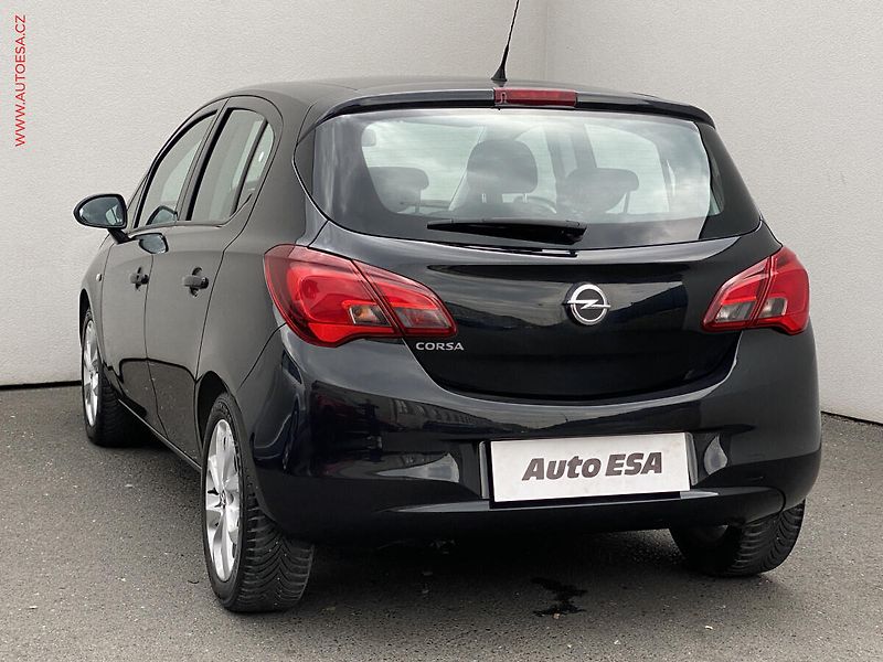 Opel Corsa (2015) 1.4, Edition - fotka 6 z 17