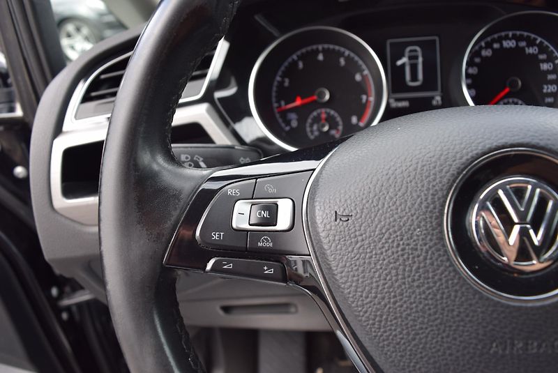 Volkswagen Touran (2017) 1.4TSI 110kw CLBMT 7MÍST TAŽNÉ - fotka 28 z 50