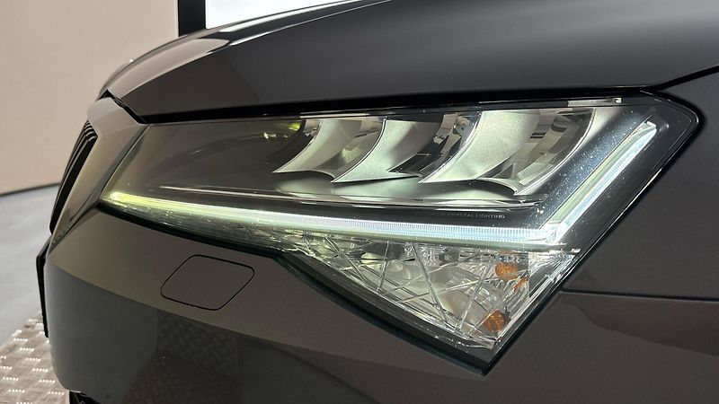 Škoda Superb 2.0 TDI DSG 4x4 Style - fotka 18 z 25