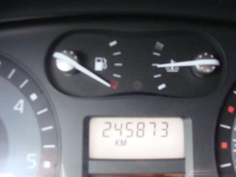 Renault Laguna 1.9 DCi, Servisní kniha - fotka 18 z 27