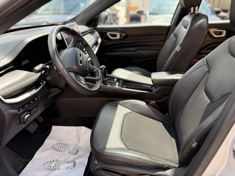 Jeep Compass (2022) 1.3 T4 PHEV REZERVOVÁNO - fotka 51 z 55