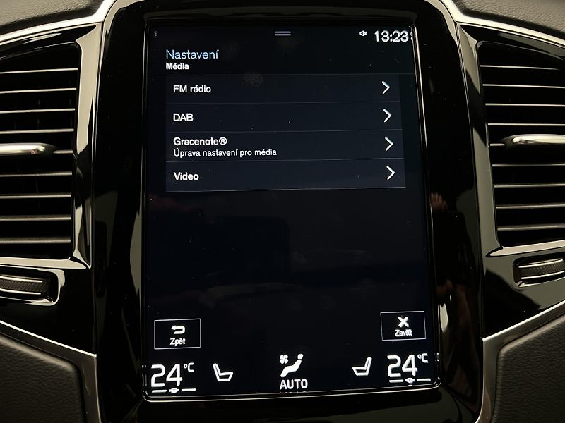 Volvo XC90 B5 AWD INSCRIPTION AUT - fotka 42 z 48