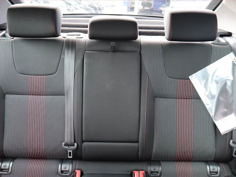 Škoda Octavia (2019) 1.6 TDI, Automat, Navi - fotka 10 z 21