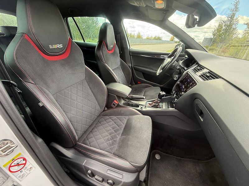 Škoda Octavia 2,0 TDI RS 135 kW 4X4 DSG ODPO - fotka 13 z 21