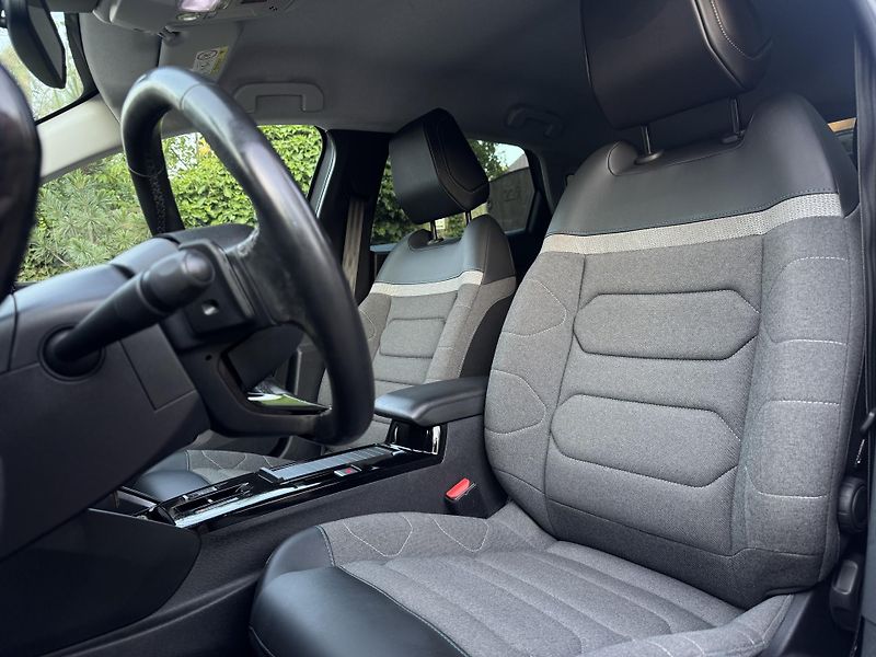 Citroën C4 1.2i 130 S&s 1.MAJITEL ČR DPH  - fotka 18 z 29