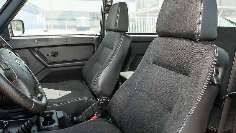 Lada Niva.