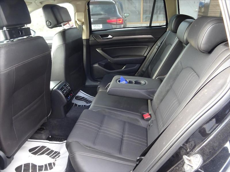 Volkswagen Passat 2,0 TDi 140kW 4x4 - fotka 18 z 26