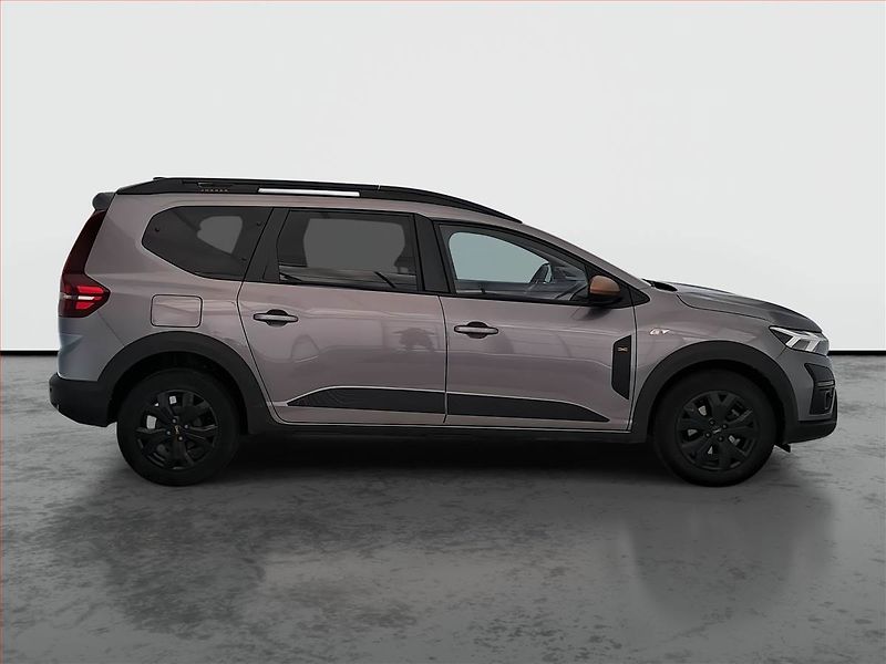 Dacia Jogger (2025) 1.0 TCe - fotka 6 z 21