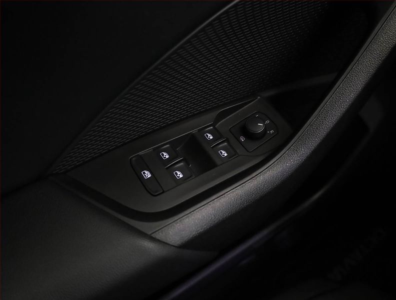 Škoda Octavia (2023) Ambition 2.0 TDI, ČR,1.maj - fotka 15 z 17