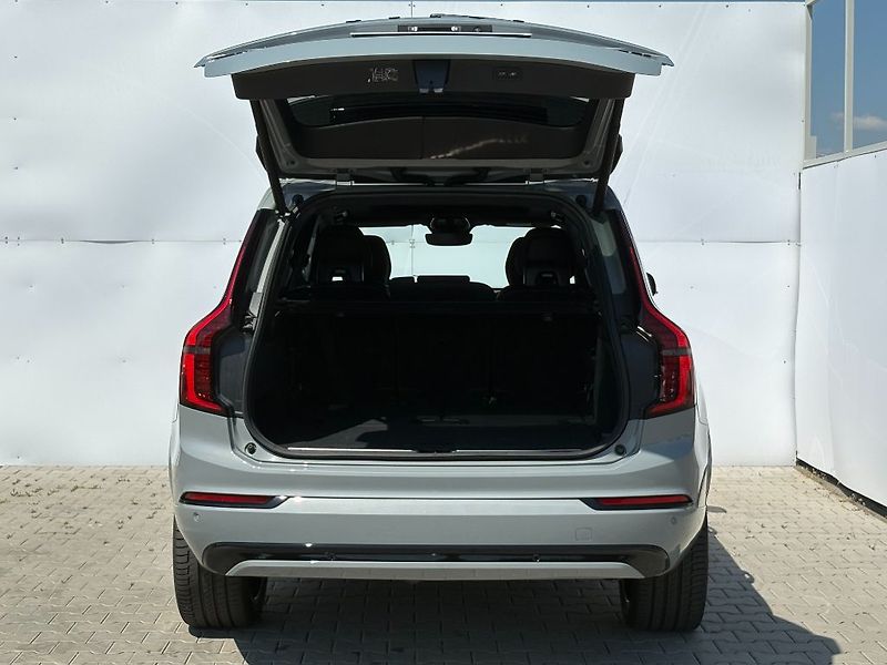 Volvo XC90 Plus Black Edition T8 AWD 335k - fotka 7 z 27