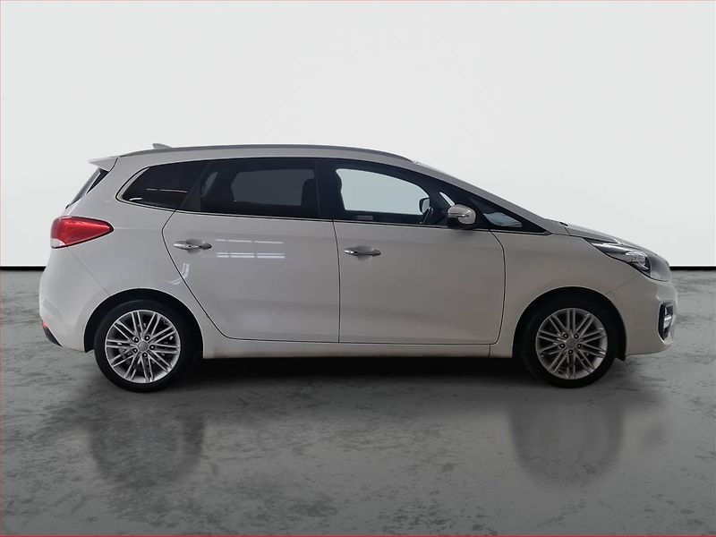 Kia Carens (2017) 1.6 GDI, Navi, Vyhř. sedaček - fotka 6 z 16