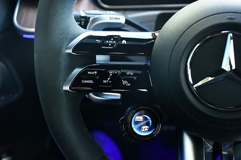 Mercedes-Benz Třídy C 43 AMG 4M N.TOP PANO HUD ČR - fotka 29 z 54