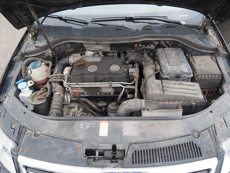 Volkswagen Passat Variant (2008) 1.9 TDI, 77 kW - fotka 30 z 30