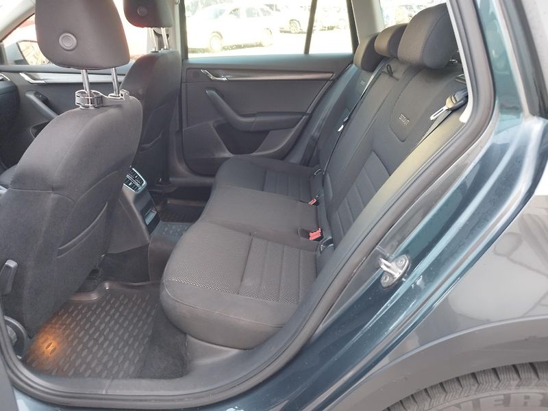 Škoda Octavia (2017) SCOUT,2.0TDi,volat-608 081 843 - fotka 16 z 18