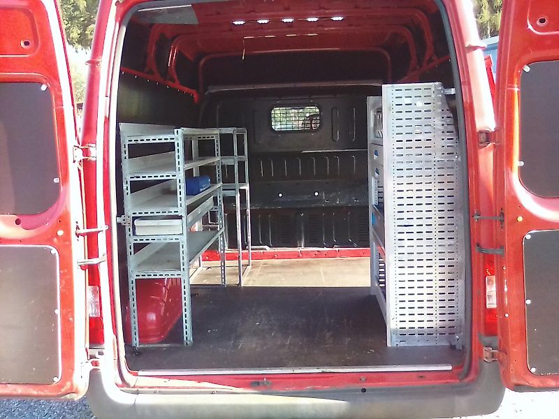 Ford Transit (2012) 2.2 TDCi, L1H2,odpočet DPH - fotka 27 z 35