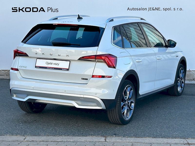Škoda Kamiq (2020) Scoutline 1.5 TSI 110 kW DSG - fotka 2 z 33