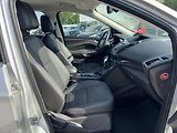 Ford Kuga (2014) 1.6 134 kw, 4x4, Bohatá výbava - náhled 30
