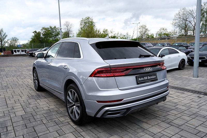 Audi Q8 55 TFSI Q/21kola/S-line/B&O - fotka 4 z 44
