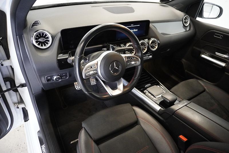 Mercedes-Benz Třídy B B 220d 140kW AMG line AUTOMAT8 - fotka 15 z 29