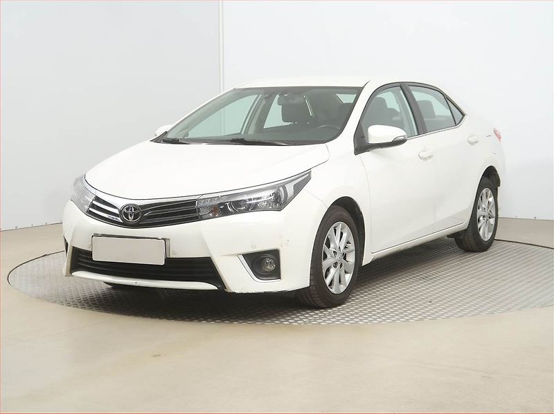 Toyota Corolla (2014) 1.6 Valvematic, Automat, ČR - fotka 2 z 15
