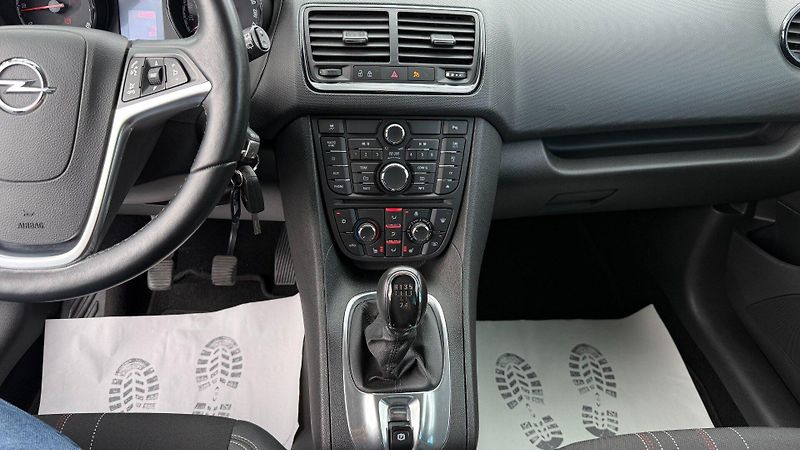 Opel Meriva (2012) 1.4i 88kW *EcoFlex**ALU*PDC* - fotka 14 z 22
