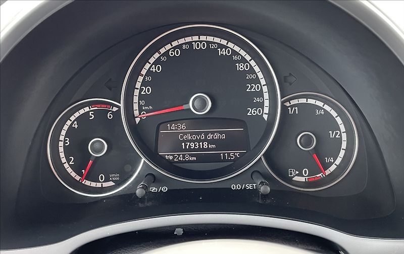 Volkswagen New Beetle 2,0 TDi,103kW,STK 10/28 - fotka 14 z 24