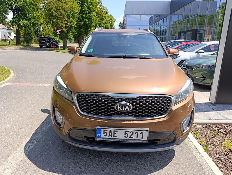 Kia Sorento 2.2 CRDi Premium - fotka 2 z 13