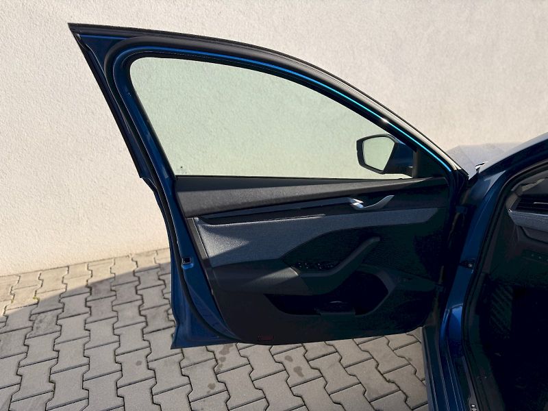 Škoda Octavia (2024) M-HEV SELEC TS 110/1.5 A7F - fotka 17 z 34