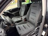Volkswagen Tiguan 2,0 TDI /4x4/ SPORT / servis.k - náhled 11