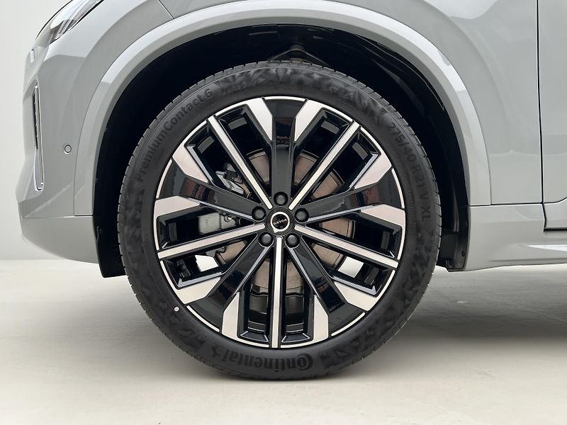 Volvo XC90 (2026) B5 AWD BRIGHT PLUS - fotka 15 z 45