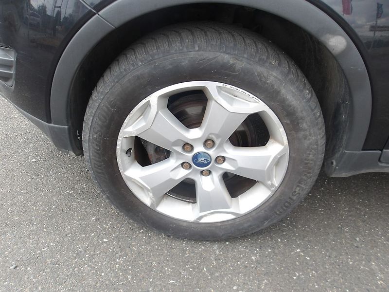 Ford Kuga 2,0TDCi TITANIUM Aut. 4x4! - fotka 39 z 44