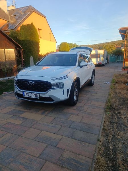 Hyundai Santa Fe (2022) - fotka 1 z 8