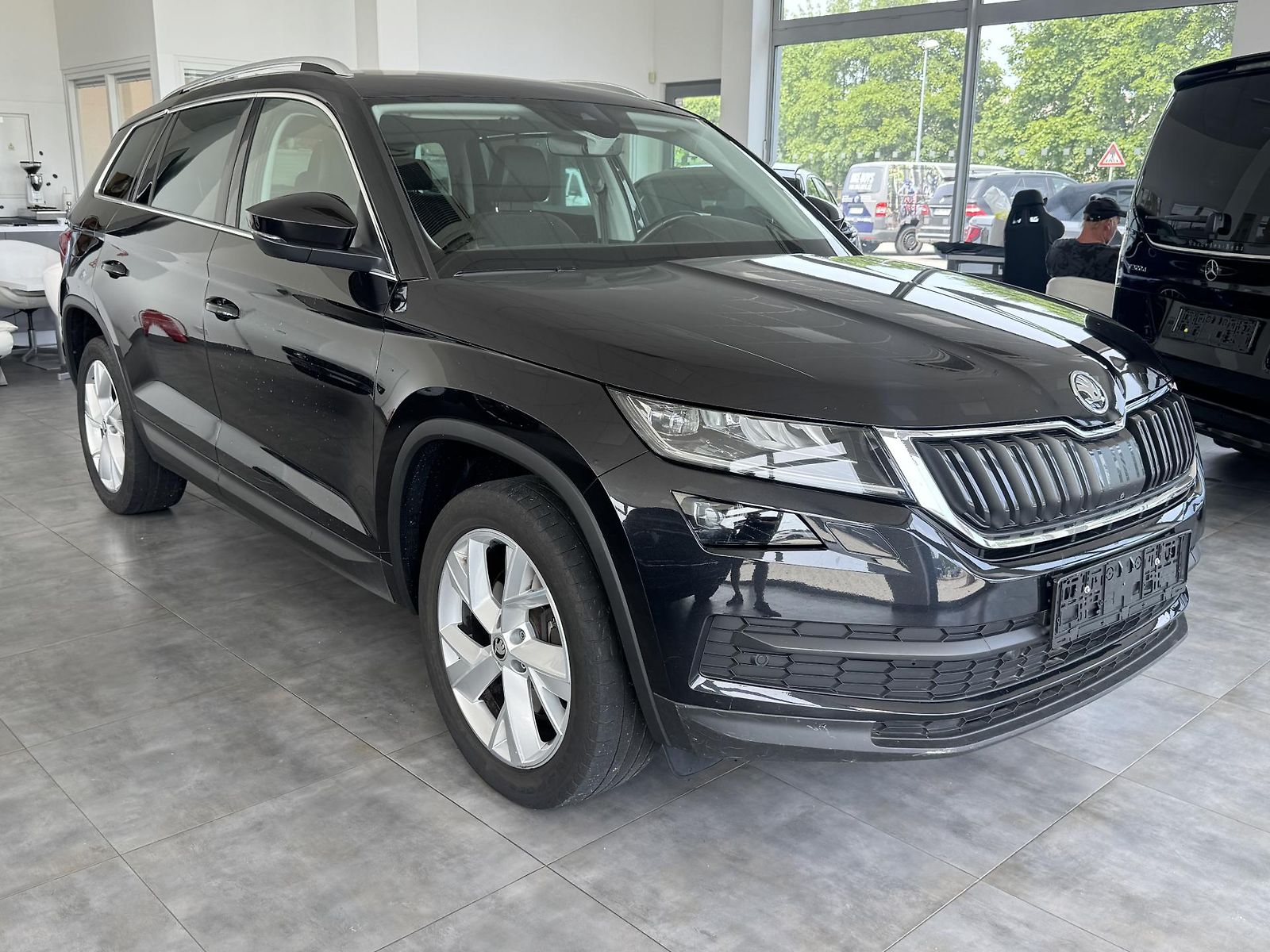 Škoda Kodiaq 2,0TSi DSG 4X4 TAŽNÉ ACC LED