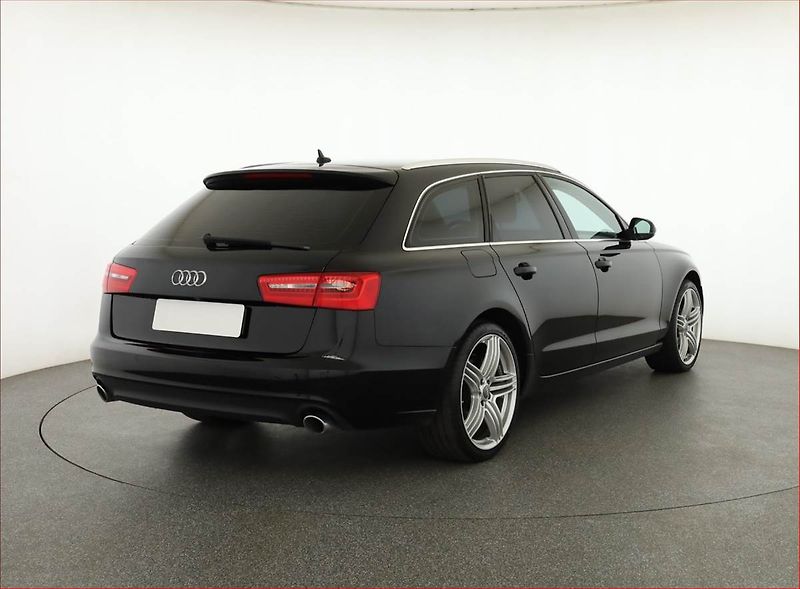 Audi A6 (2013) 3.0 TDI, 4X4, Automat, Xenony - fotka 5 z 18