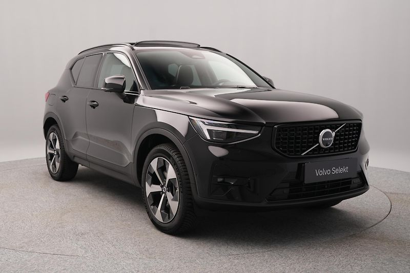 Volvo XC40 B4 DARK ULTRA REZERVACE - fotka 13 z 48