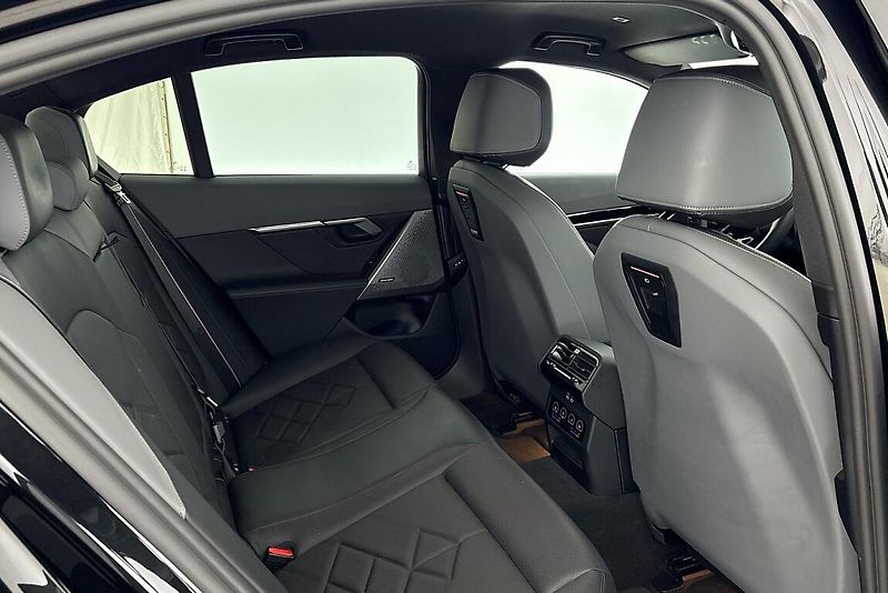 BMW Řada 5 540d xDrive Sedan - fotka 11 z 16